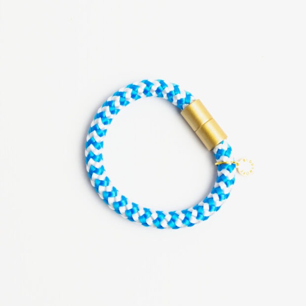 Armband einfach Blau Weiß gestreift Messing, Armband aus Tau, Hundezubehör individuell nach Maß handgemacht in Österreich